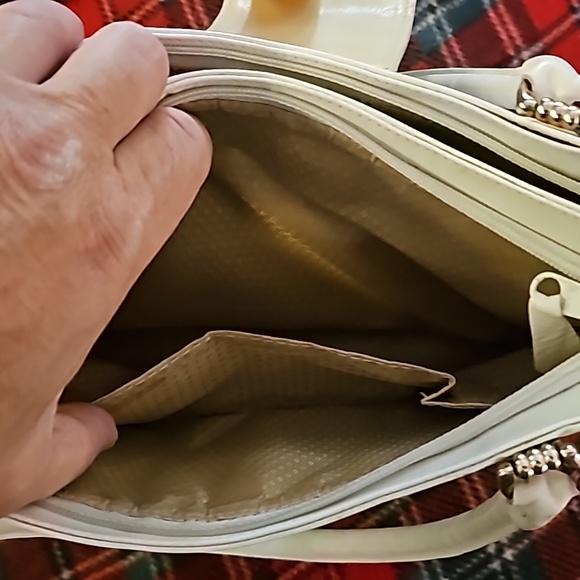 White R Purse - Chain Mail - Picture 9 of 16